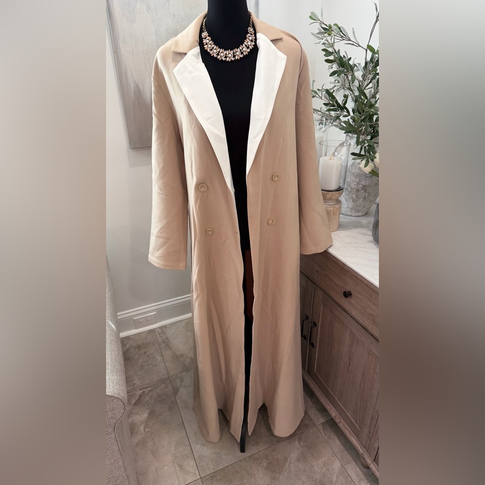 NWT Riva Tan Double-Breasted Women's Coat